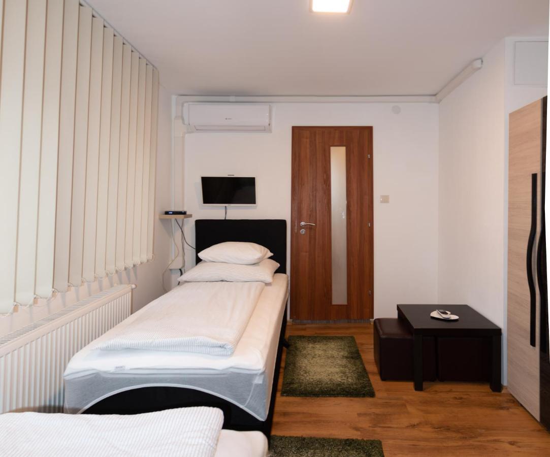 Poroszlay Apartman Дебрецен Екстер'єр фото