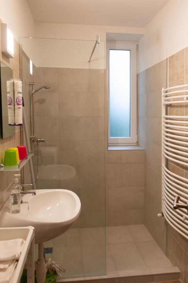 Poroszlay Apartman Дебрецен Екстер'єр фото