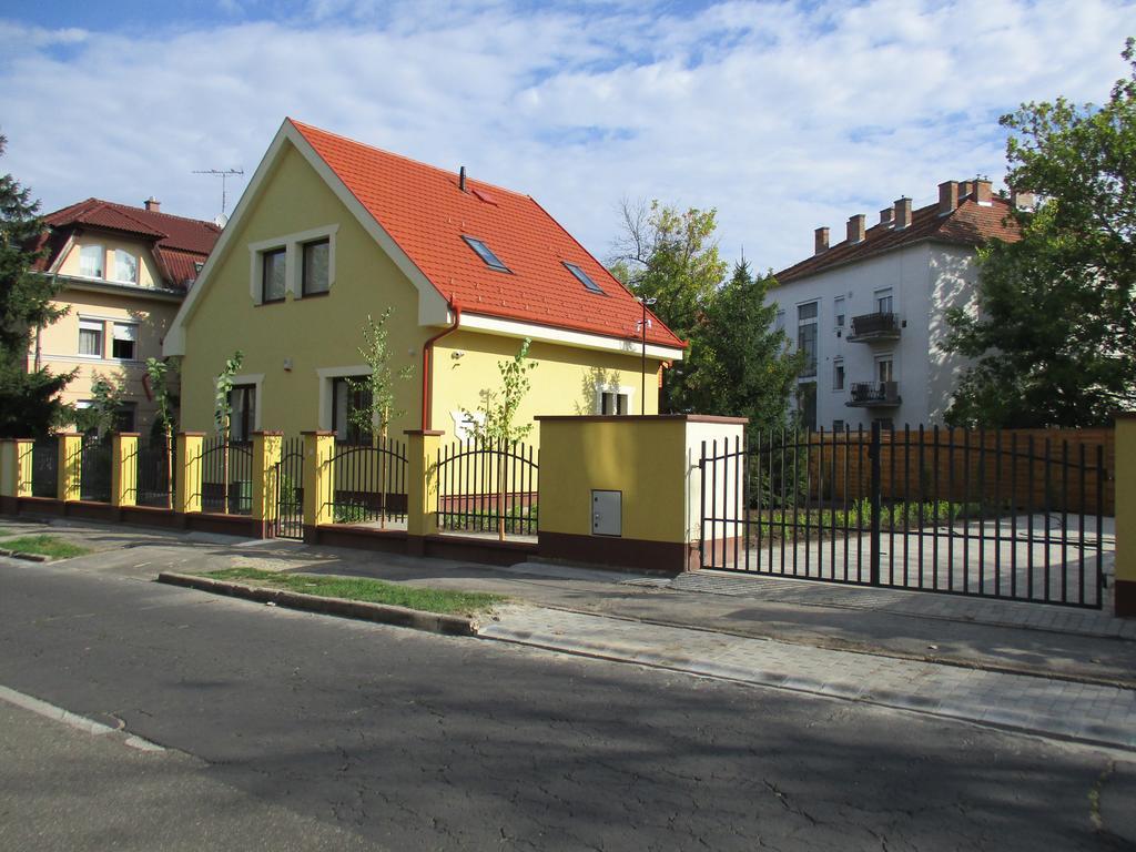 Poroszlay Apartman Дебрецен Екстер'єр фото