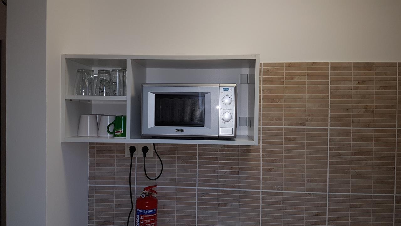Poroszlay Apartman Дебрецен Екстер'єр фото