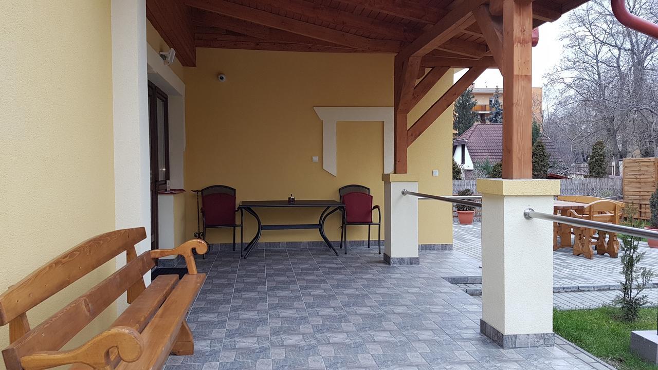 Poroszlay Apartman Дебрецен Екстер'єр фото