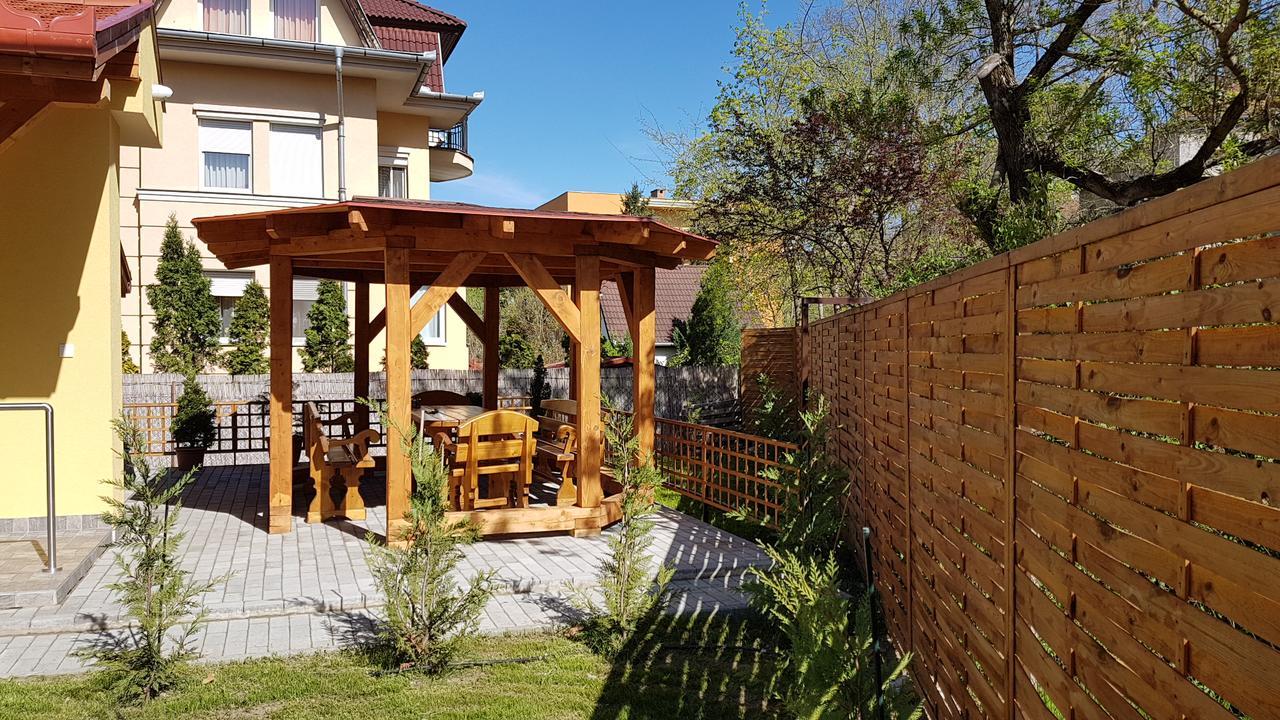 Poroszlay Apartman Дебрецен Екстер'єр фото