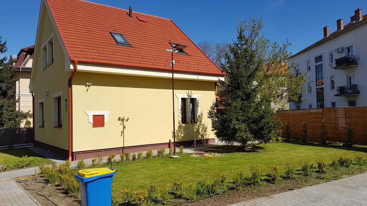 Poroszlay Apartman Дебрецен Екстер'єр фото